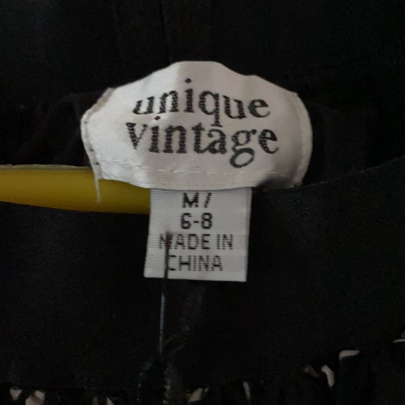 Have here a Unique Vintage BEETLEJUICE Strange & Unusual Black & White Skirt New - Picture 4 of 5